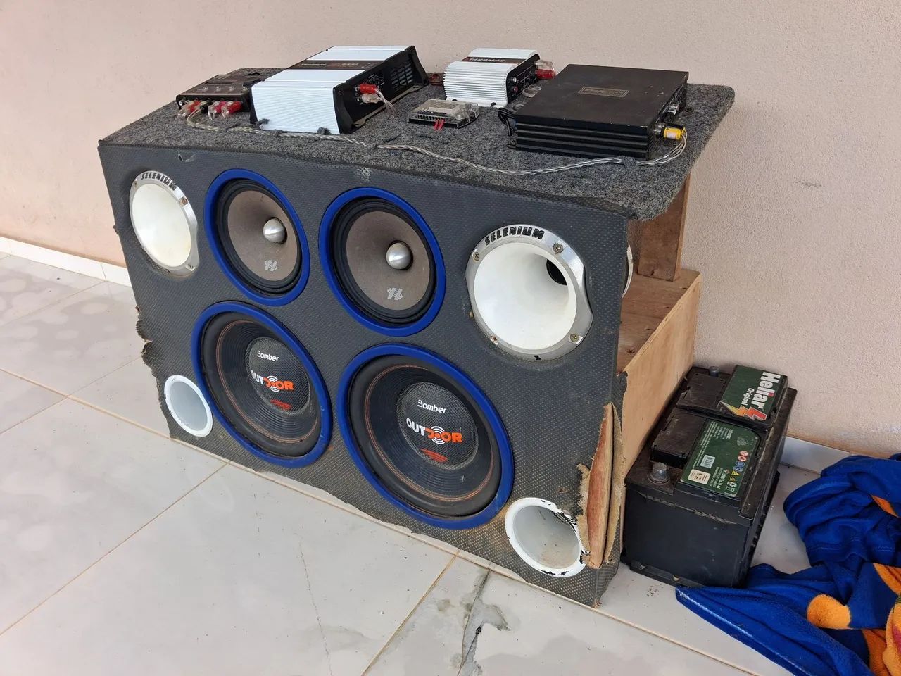 Vende-se som valor 3000