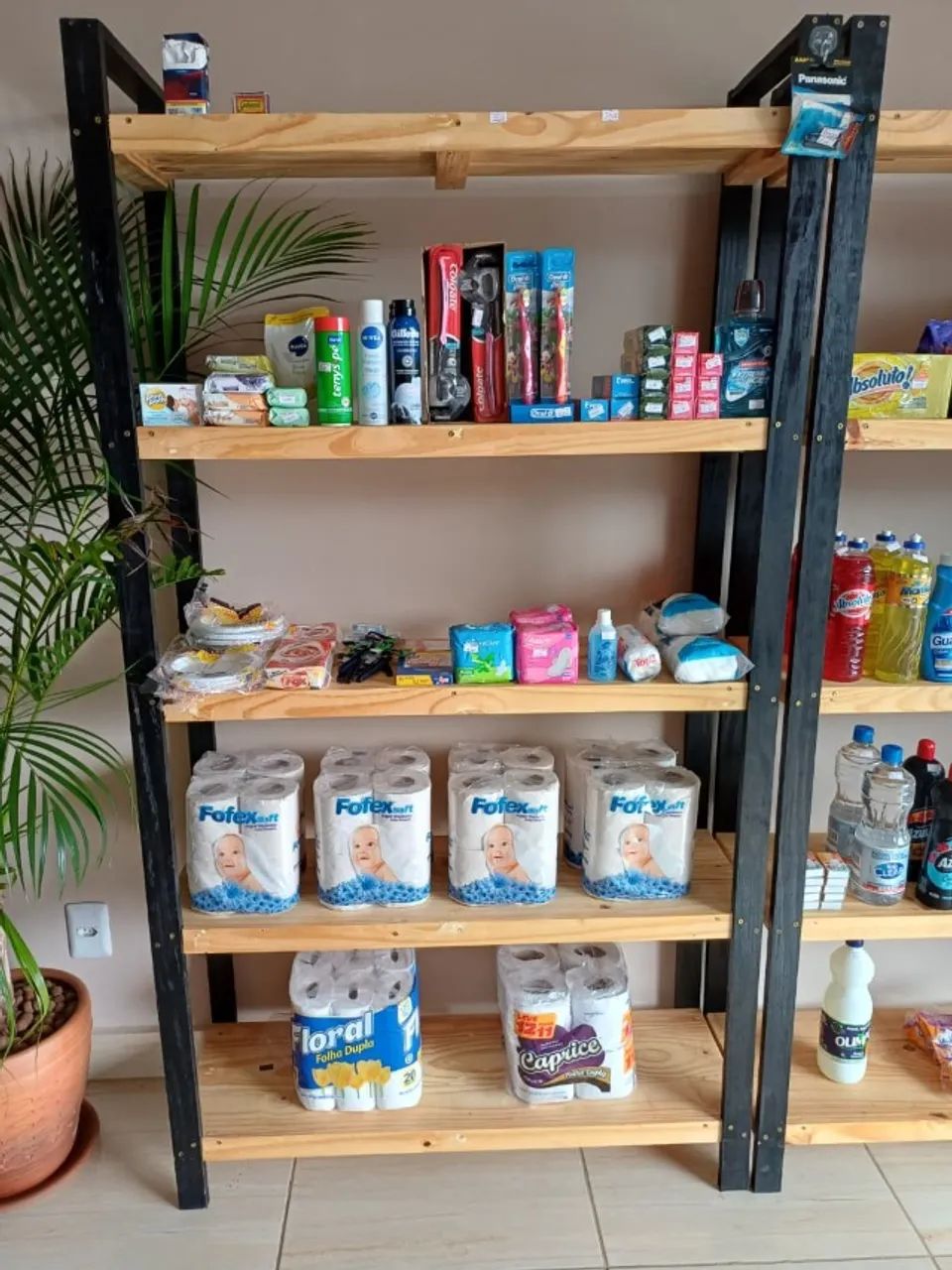 PRATELEIRAS E BALCÃO CAIXA PARA CONVENIÊNCIA  - Foto 4