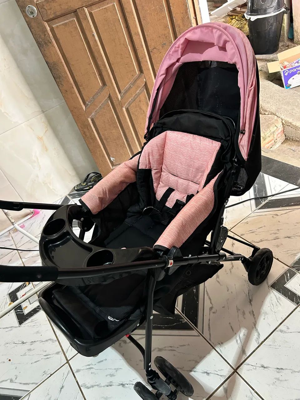 Carrinho e bebê conforto rosa - Foto 3