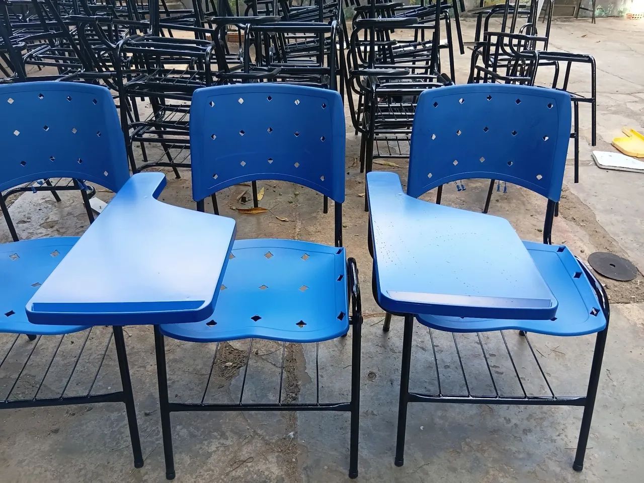 Cadeiras escolar de plástico azul  - Foto 3