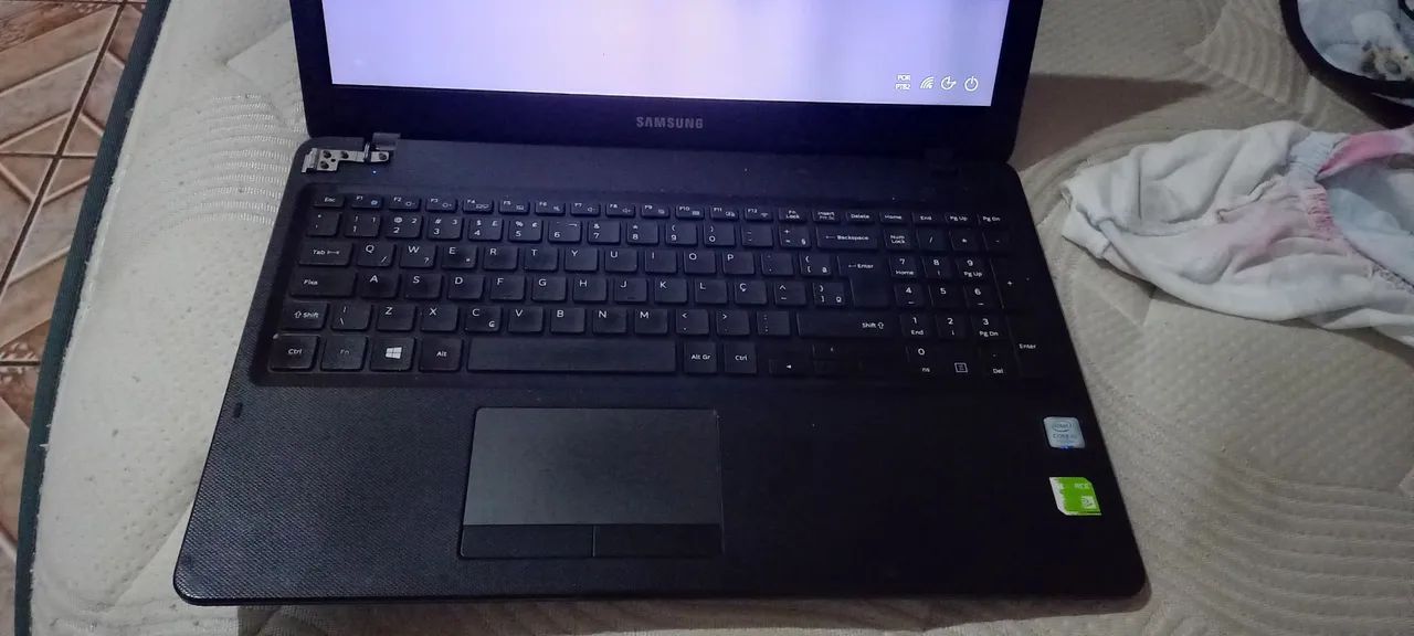 Vendo notebook sansung - Foto 5