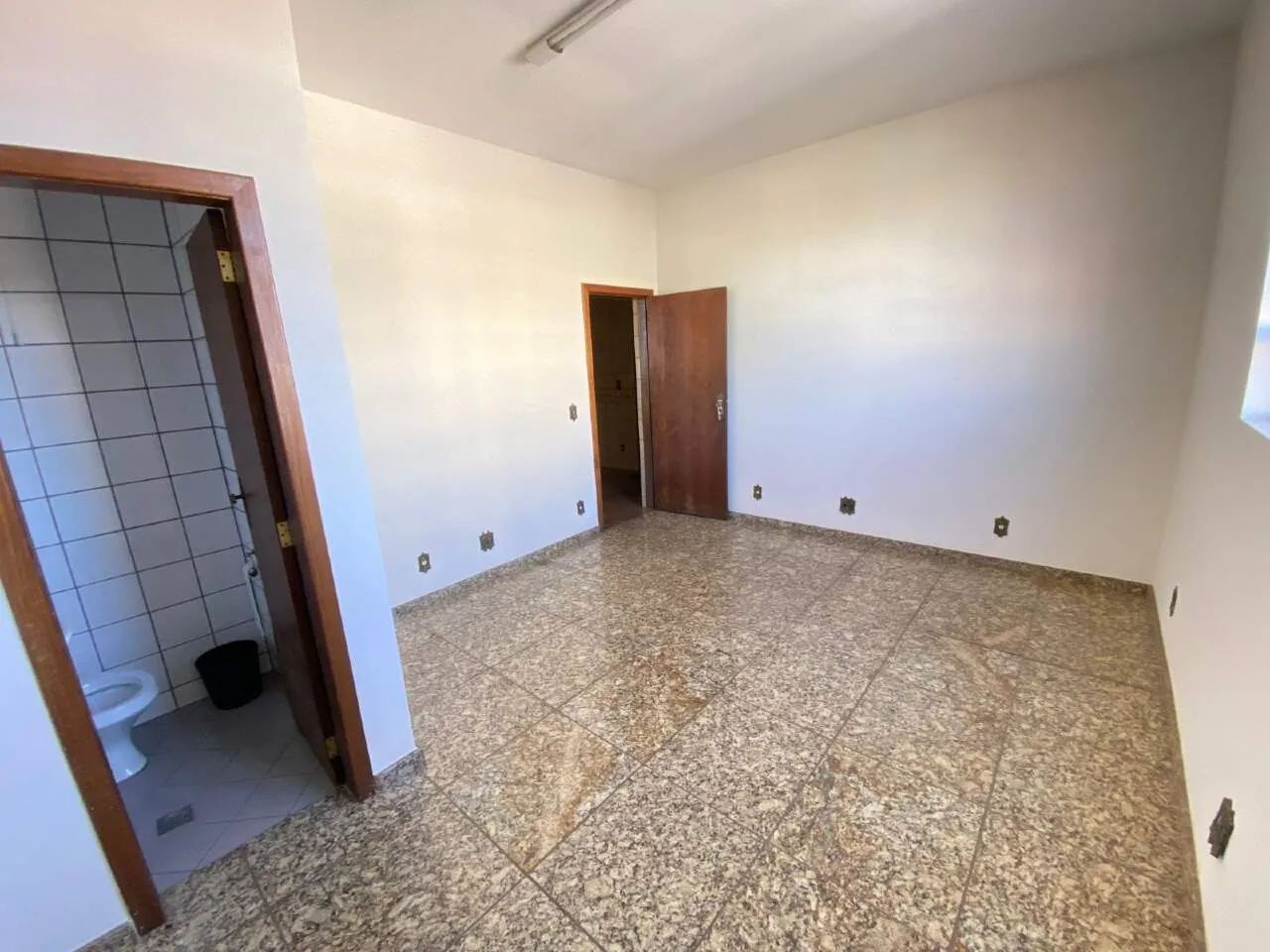 Sala comercial para alugar no Industrial - Foto 4