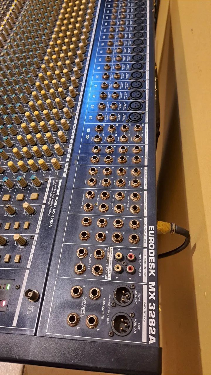 Mesa behringer 32 canais 8 aux  - Foto 4