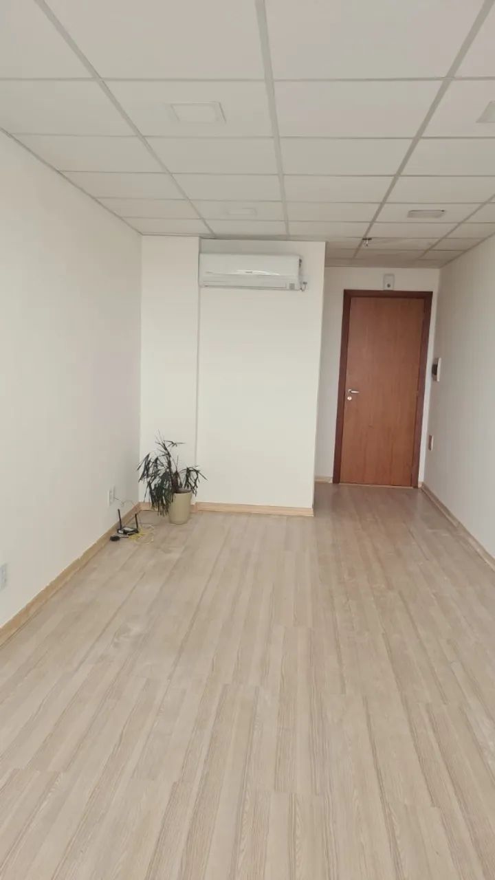 ALUGO SALA COMERCIAL SHOPPING MOXUARA
