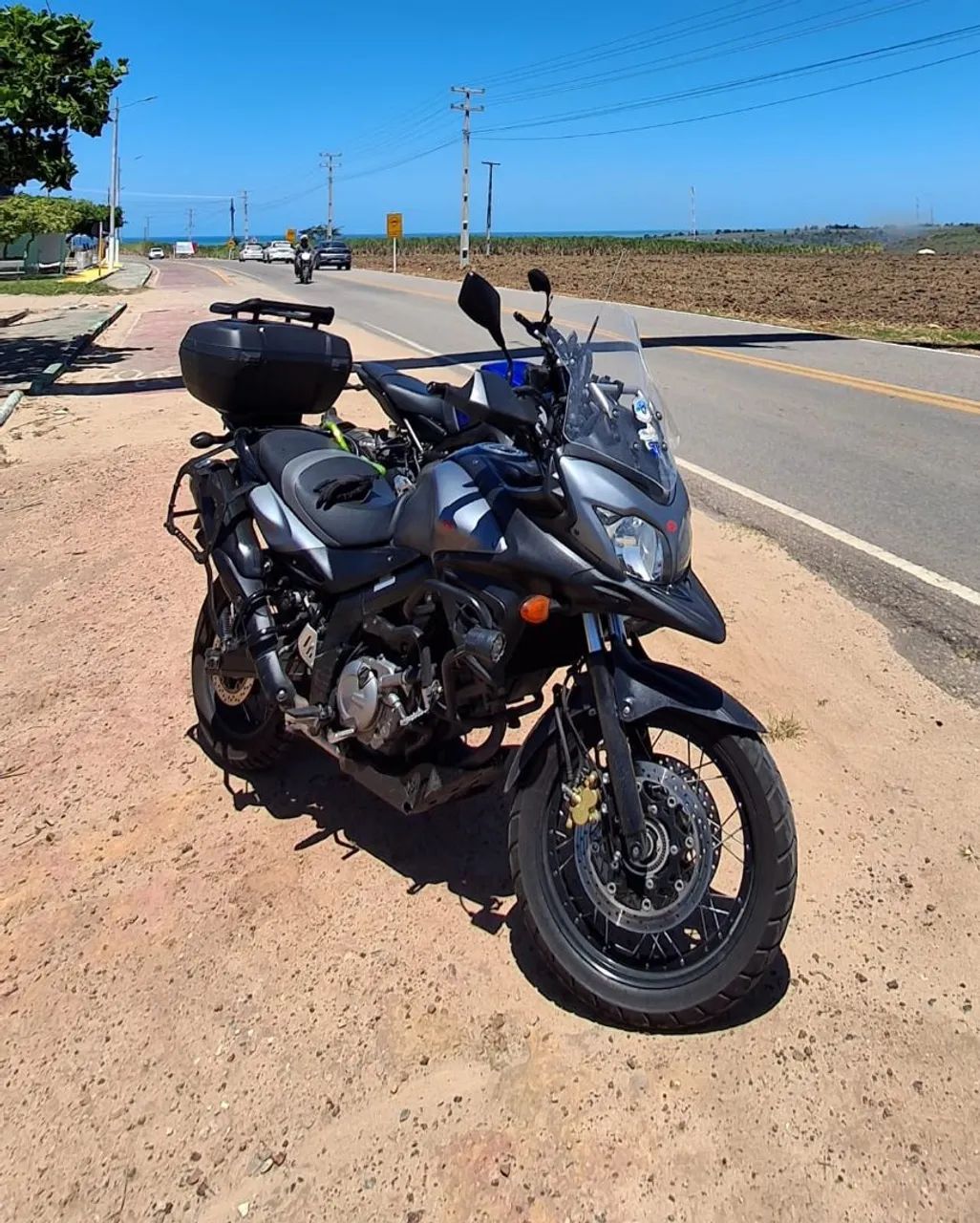 V-strom XT 650 mais conservada impossível