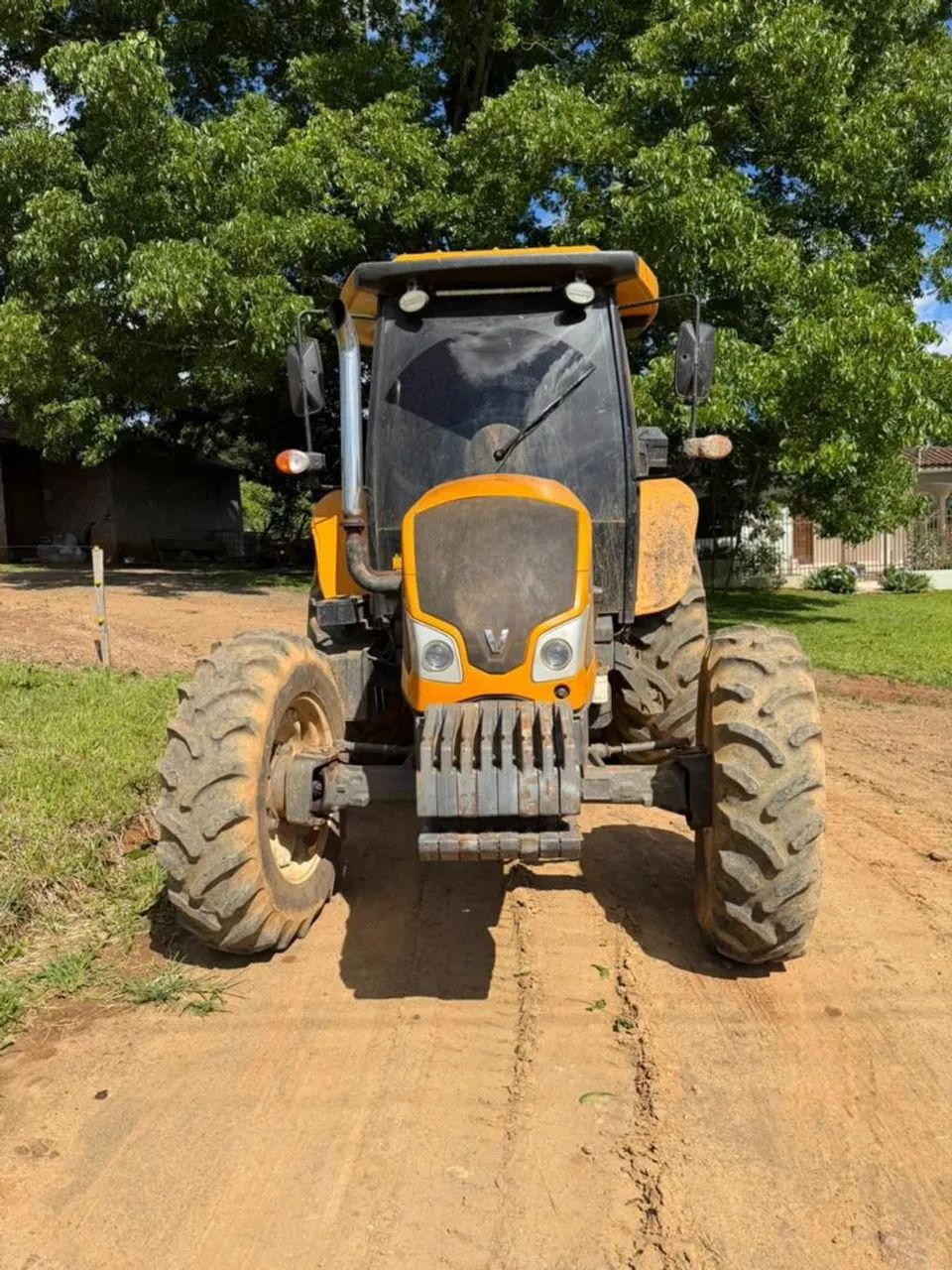 TRATOR VALTRA433925424855787522