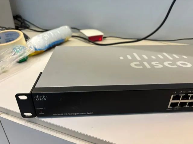 Switch Cisco SG220-26  - Foto 3