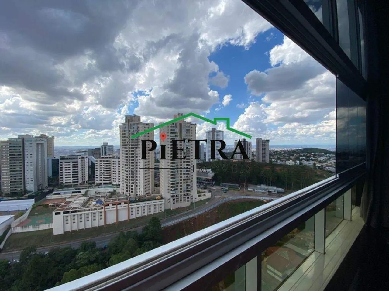 Apartamento duplex, mobiliado Vila da Serra - Foto 2