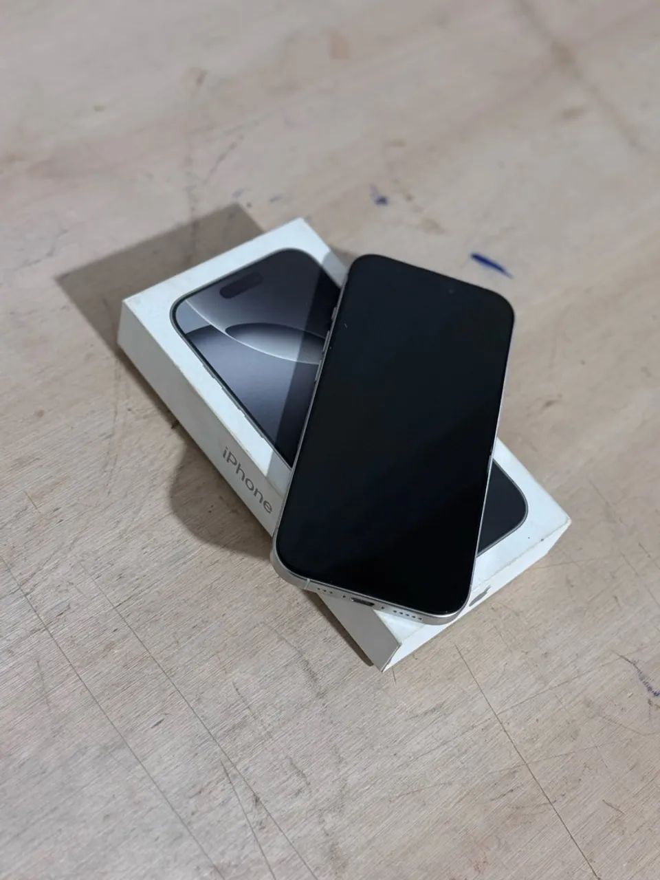 Vendo IPhone 16 pro  - Foto 2