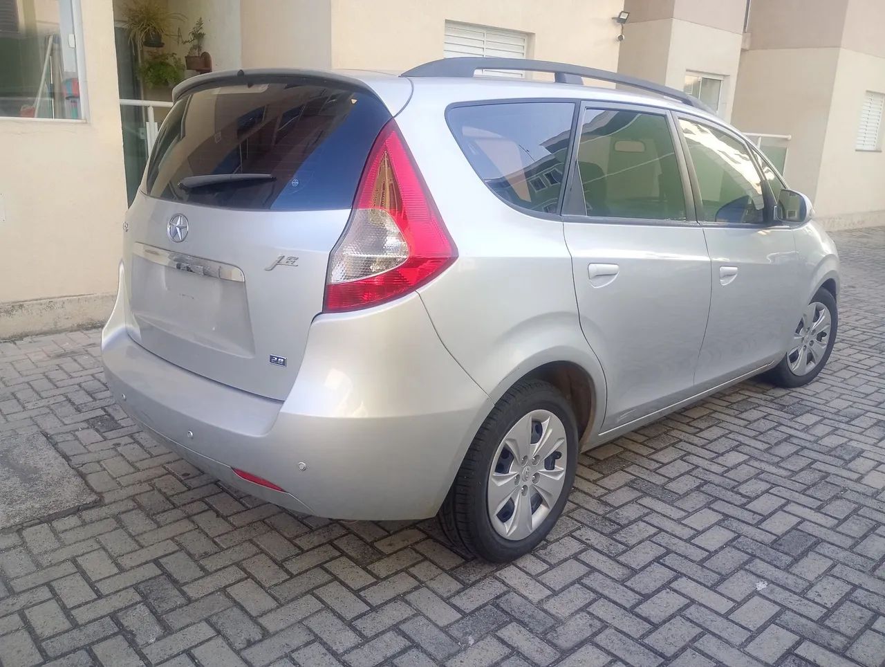 JAC J6 2.0 16V 5P Mec. 2012 - Foto 3