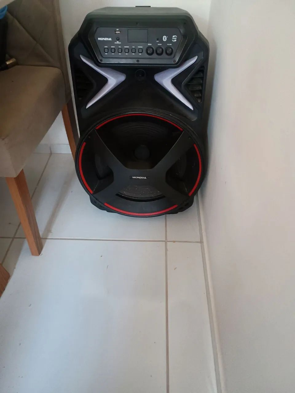 Caixa de som mondial 700w
