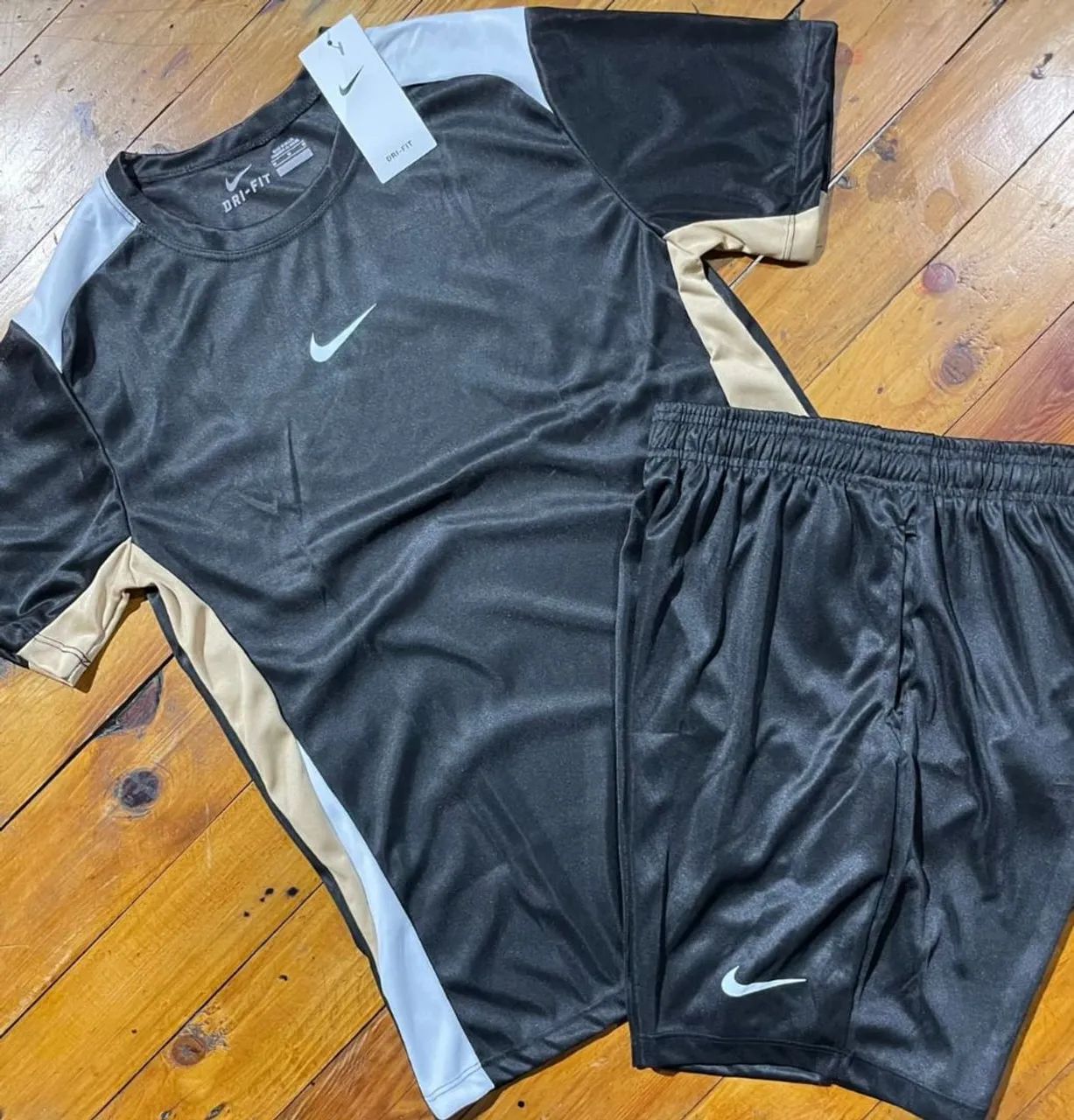 Conjunto de roupa da Nike - Foto 2
