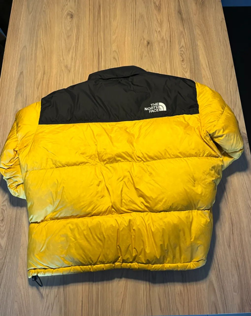 Jaqueta The North Face Nuptse 1996 Amarela - Foto 4