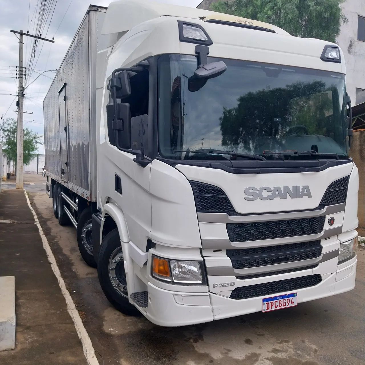 Scania P320