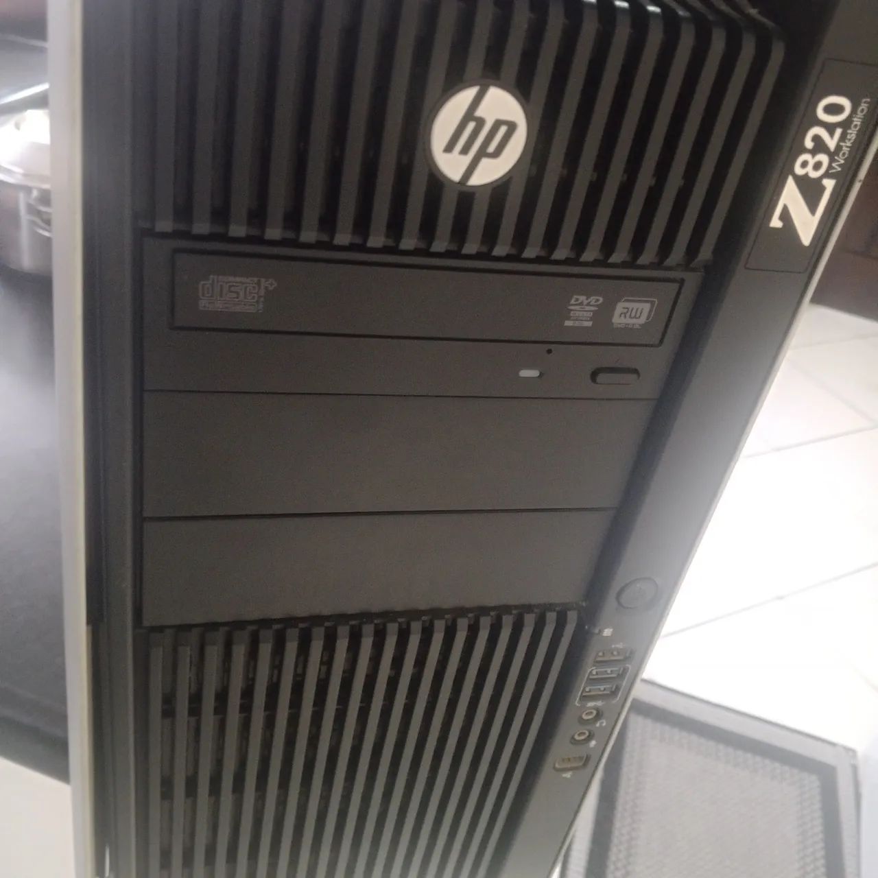 Computador informática HP Z820 4 HDs ver Descrição 