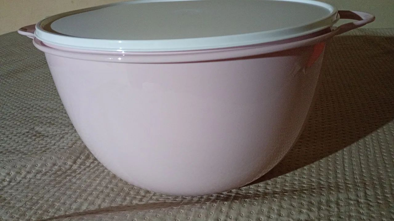Tupperware 