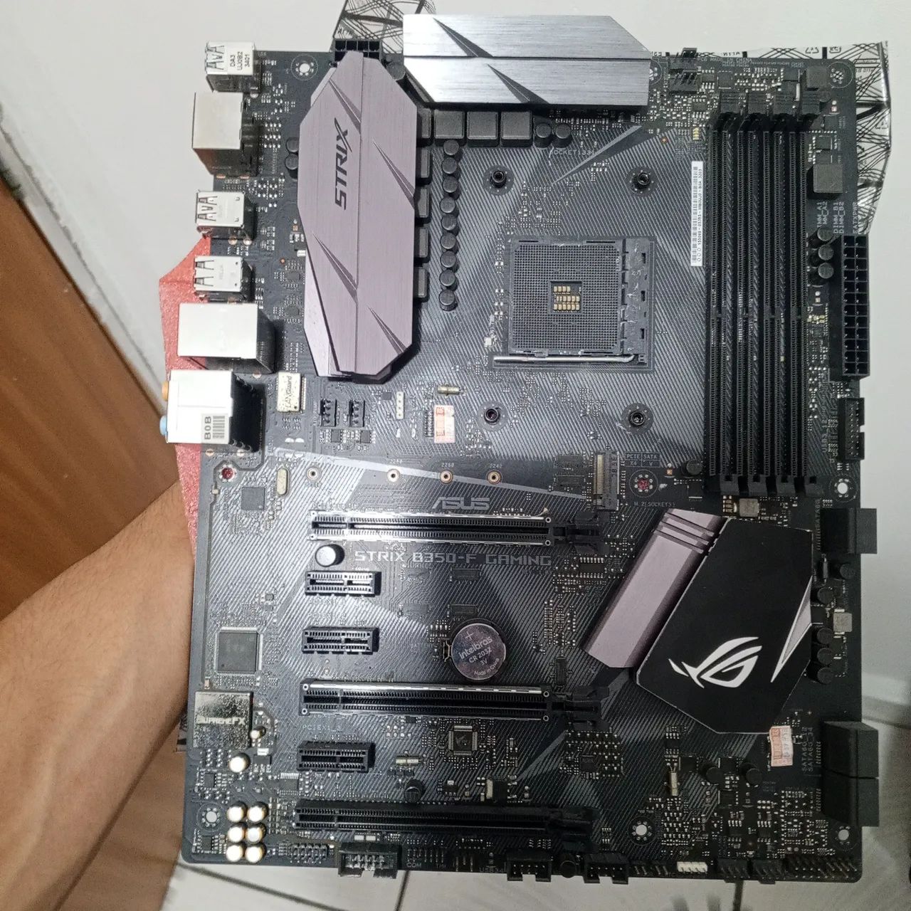 B350-F GAMING ASUS STRIX AM4 - Foto 2