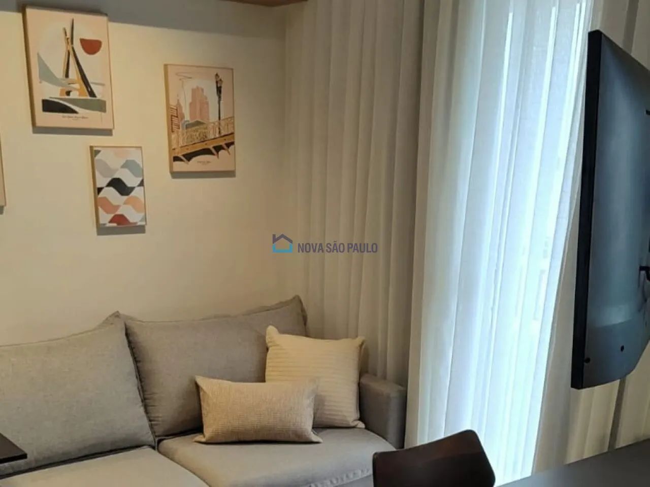 Apartamento tipo Studio R2V à venda na Vila Nova Conceição