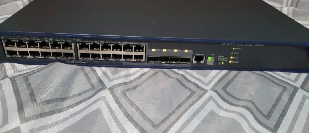 Switch HP A5120 24G JE068A - 24x Gigabit + 4x SFP -Ótimo Estado