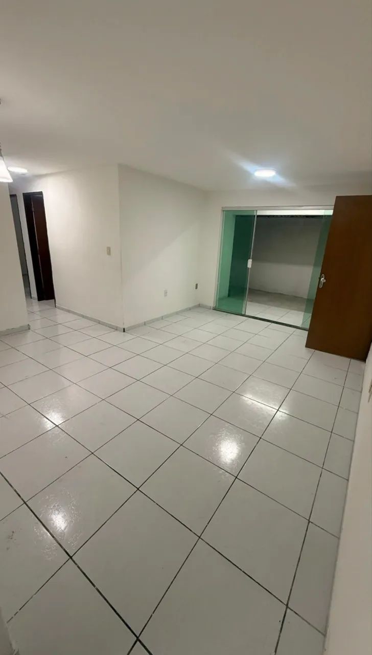 Alugo Ap no Bessa com 03 quartos 