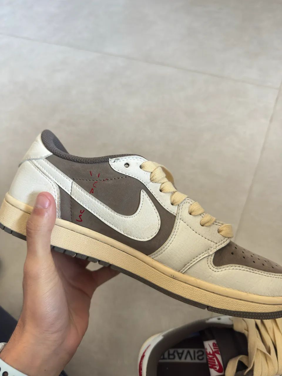 Tênis Air jordan 1 Travis scott Reverse mocha  - Foto 5