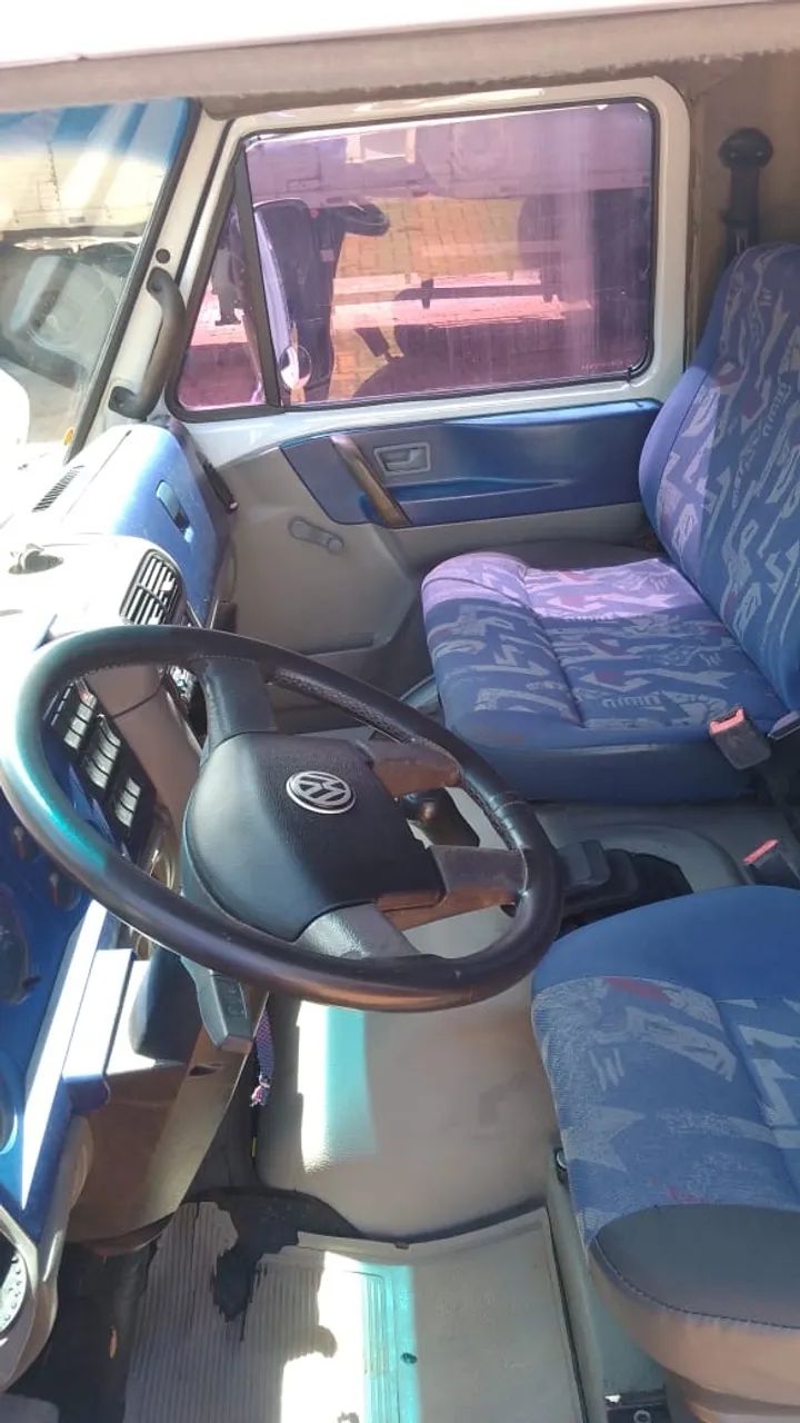 Caminhão 8-120 Baú - Foto 12