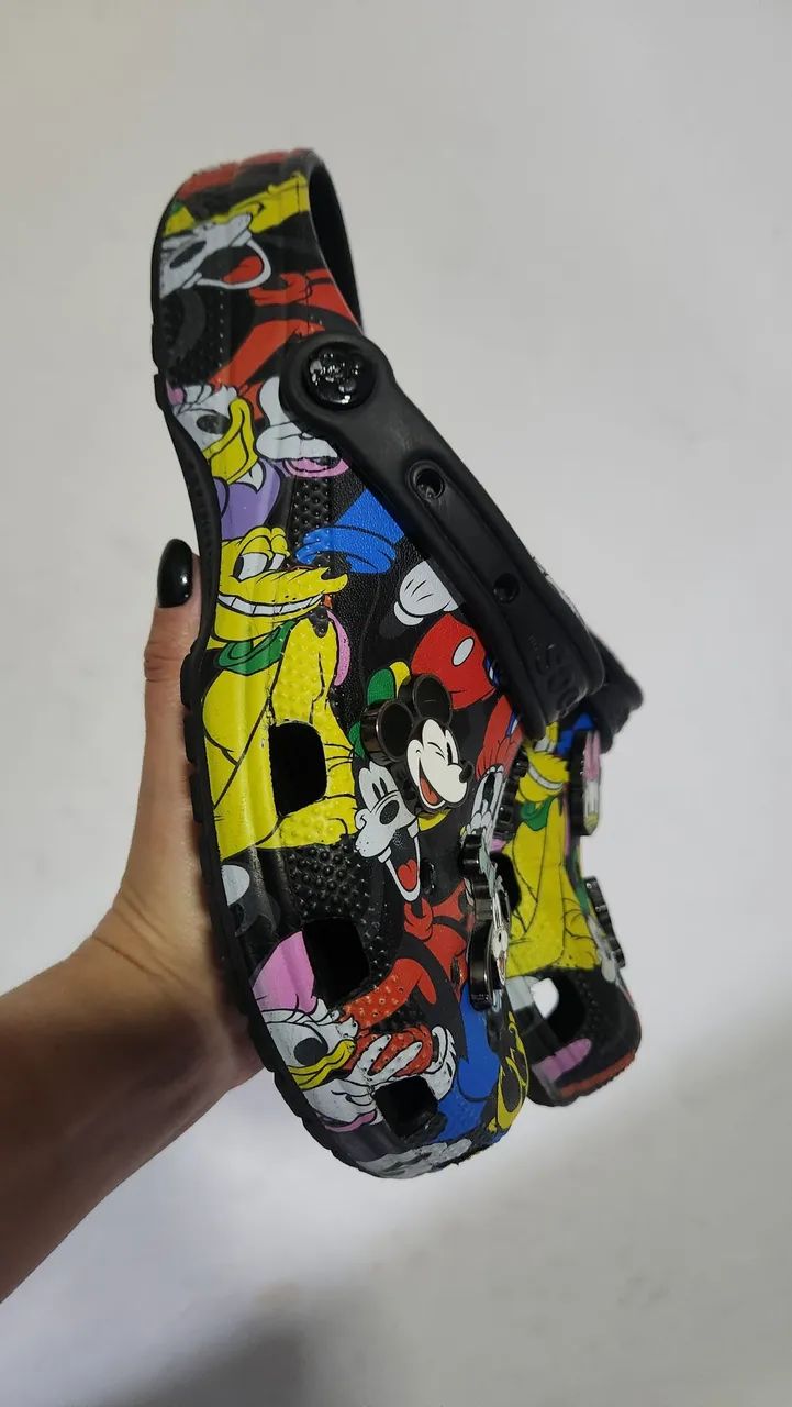 CROCS DISNEY ORIGINAL  - Foto 2