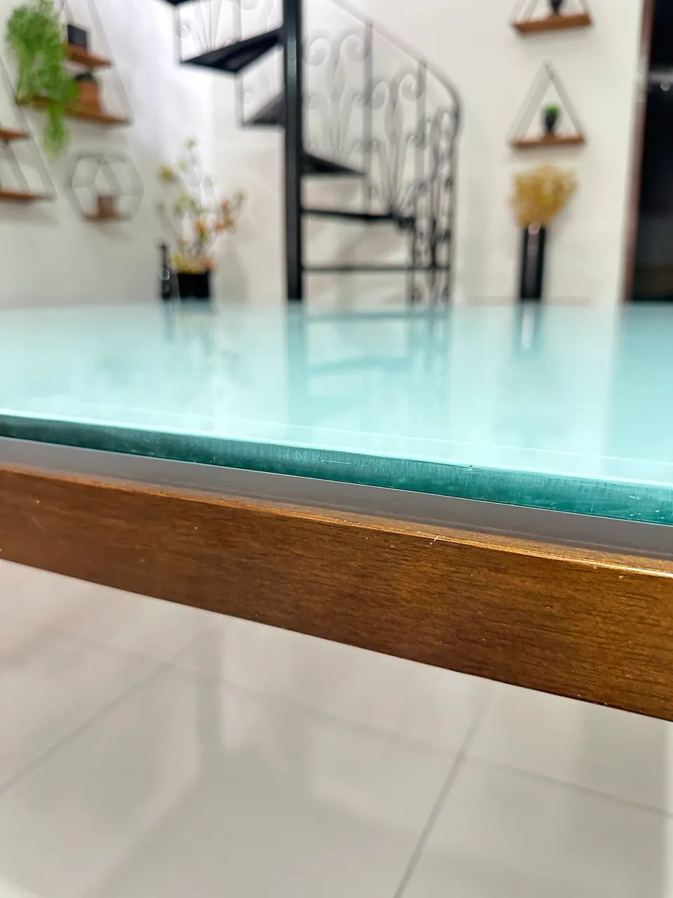 Mesa de madeira 6 lugares  - Foto 4