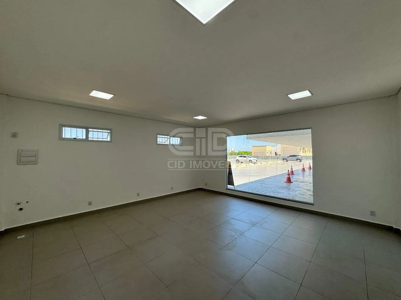 Sala com 36m² atrás da Bluefit da Av. Fernando Correa - Foto 3