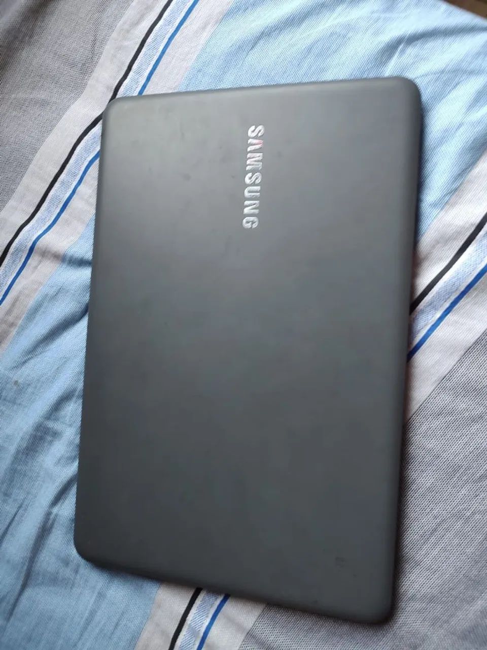 Notebook Samsung i3 4 ram HD 500  - Foto 2