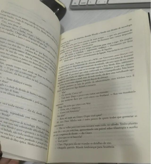 Livro: Grey - Cinquenta Tons de Cinza - Foto 4