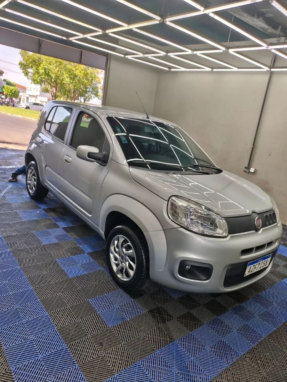 Fiat Uno Attractive 1.0 EVO Fire Flex 8V 5P 2015