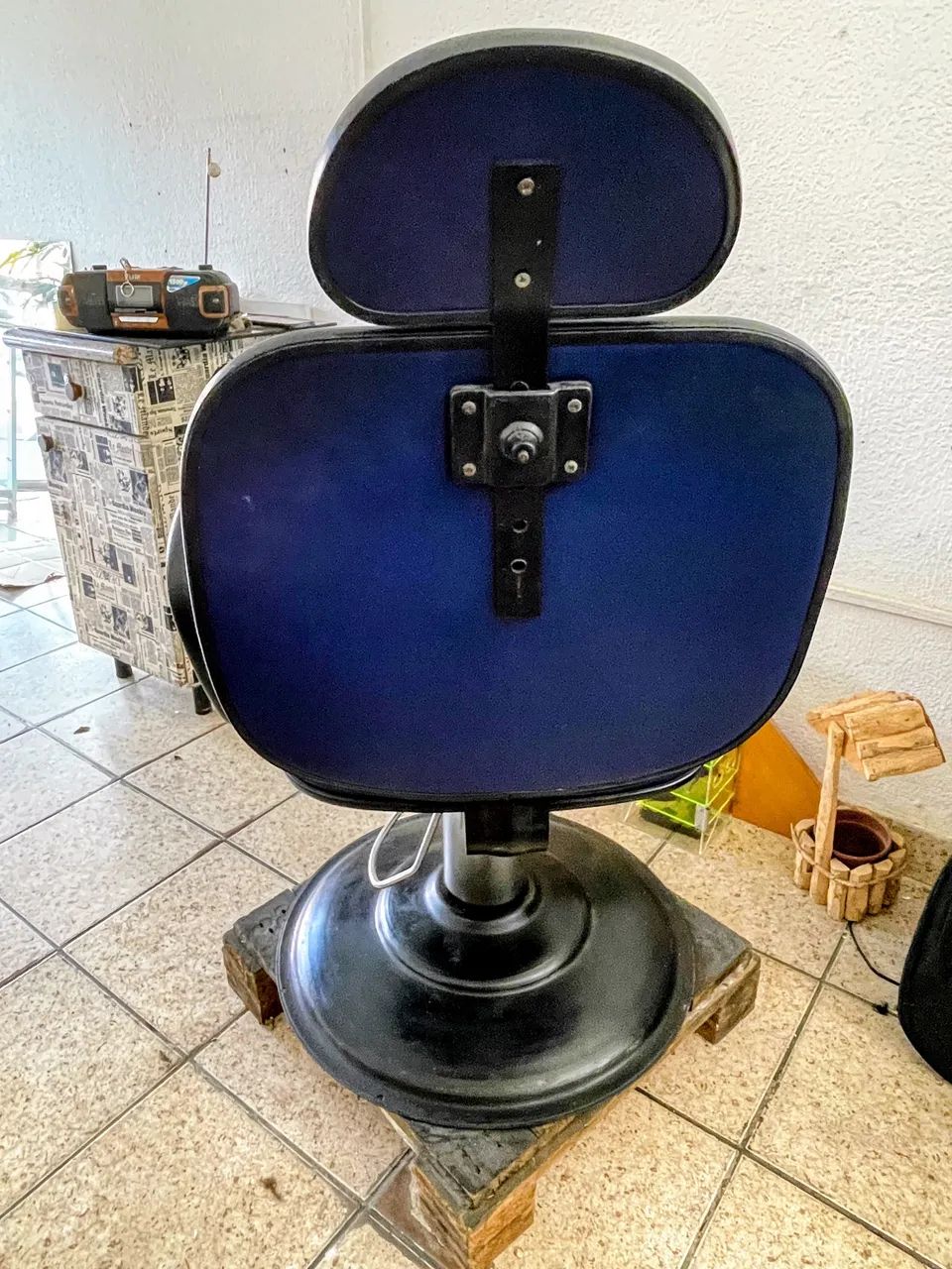 Cadeira de cabeleireiro/barbeiro  - Foto 2