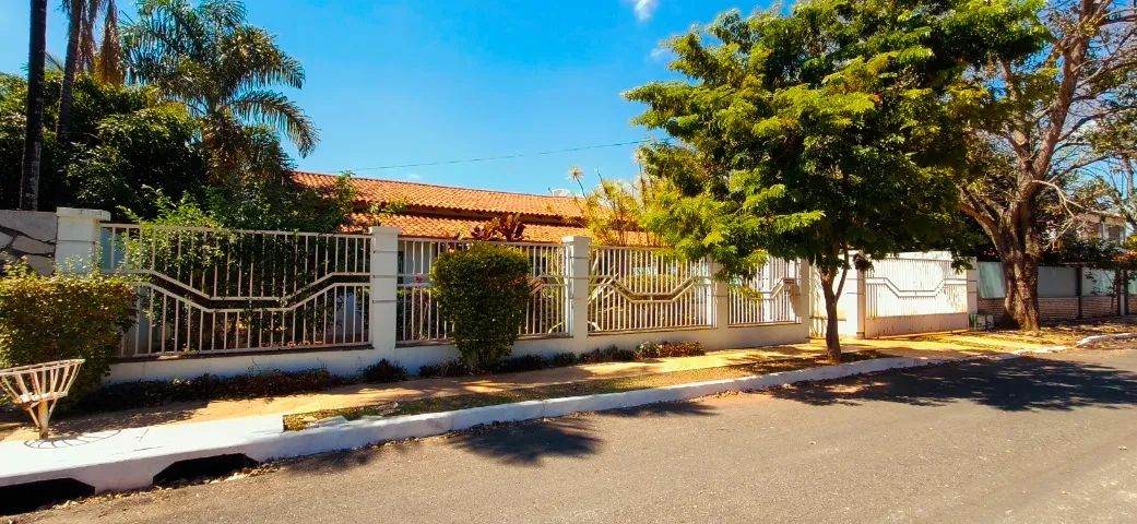 EXCELENTE CASA COM PISCINA, CONDOMINIO MONACO - Foto 2