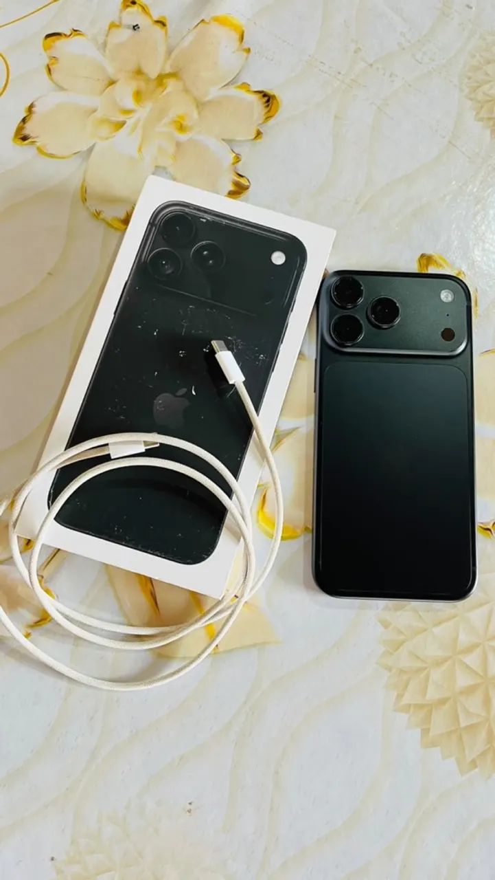 Vendo iPhone 18 Pro Max 256 black  - Foto 2