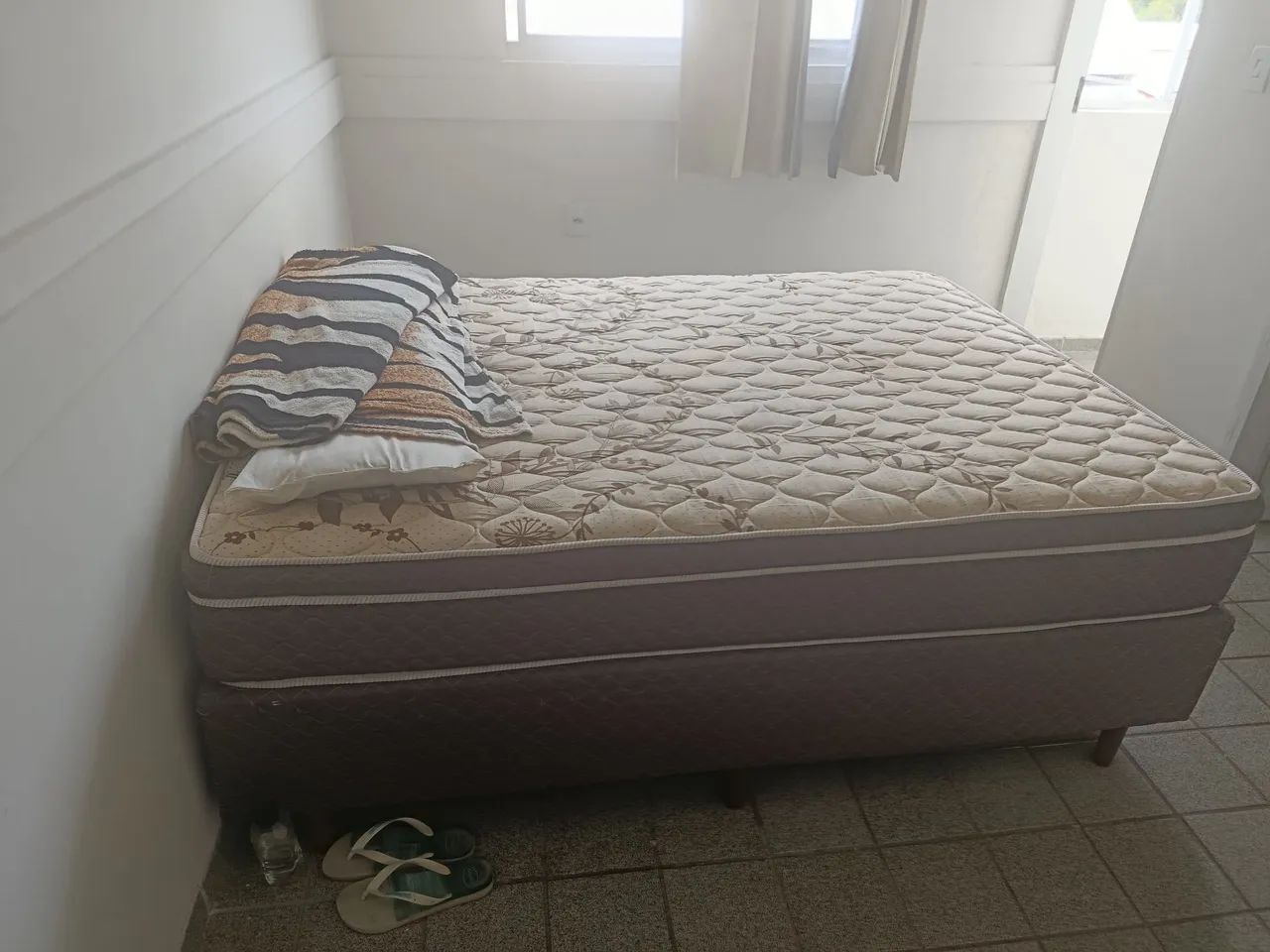 Cama box casal 