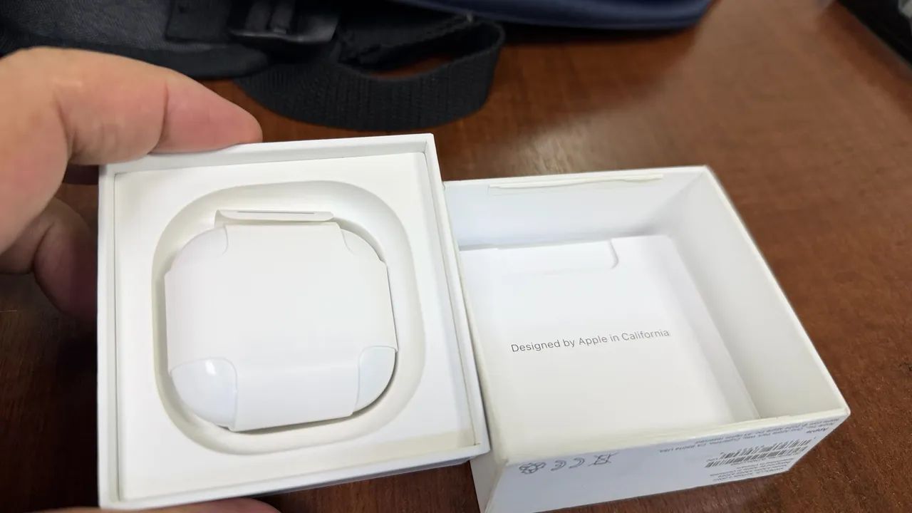 AirPods 4 com cancelamento de ruídos  - Foto 5