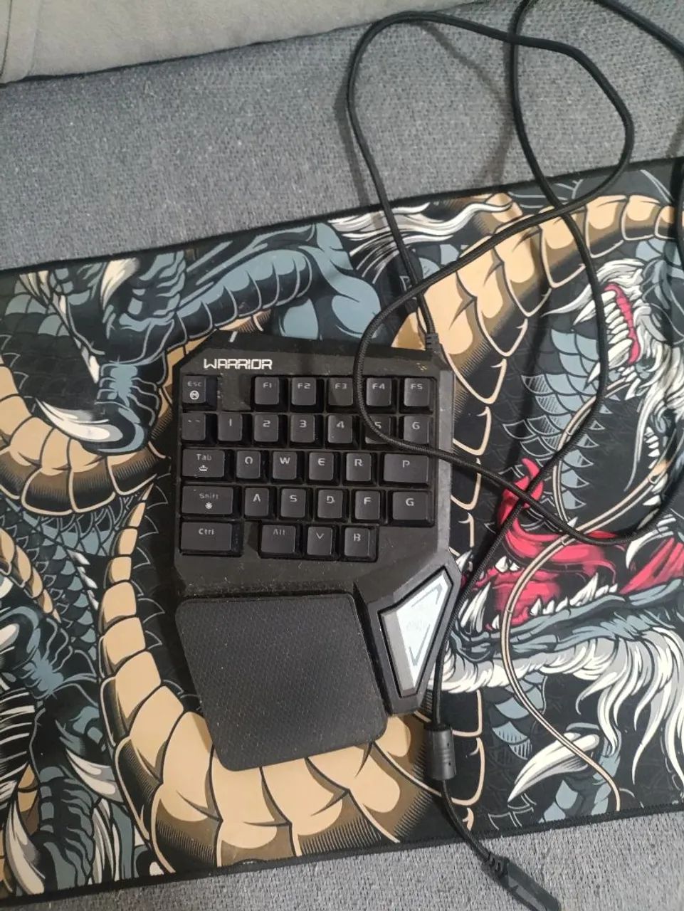 Teclado mecânico switch red, mouse redragon, mouse pad do dragão, e teclado de uma mão. - Foto 5