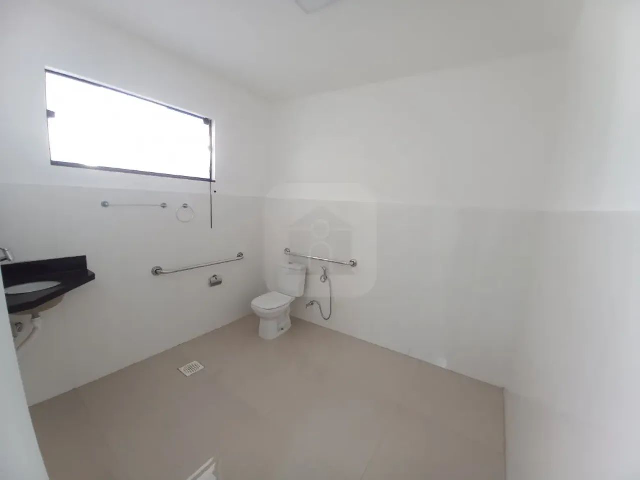 Casa comercial para locação no bairro Martins - Foto 2