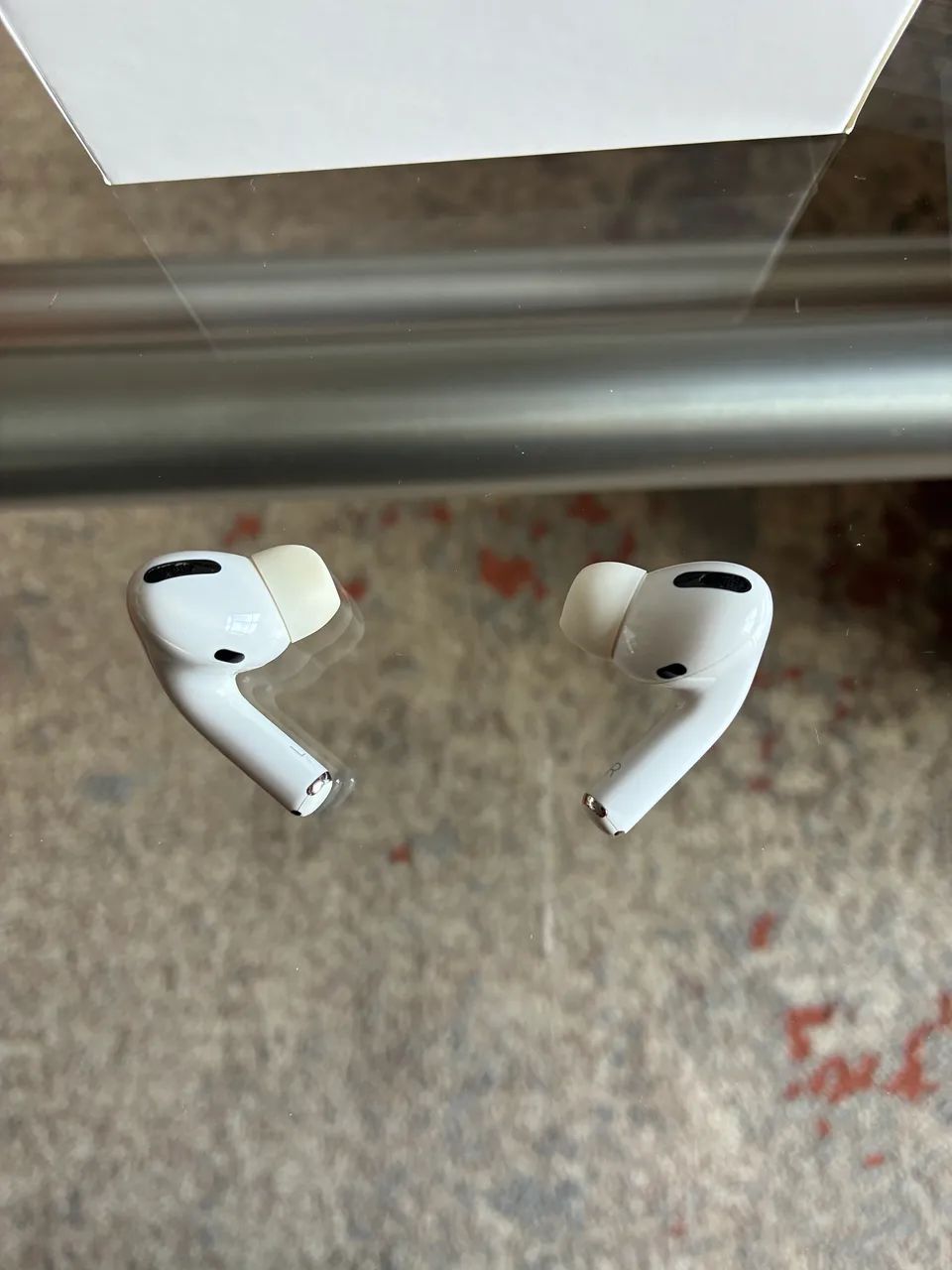AirPods Pro 1a geração (fone esquerdo) - Foto 2