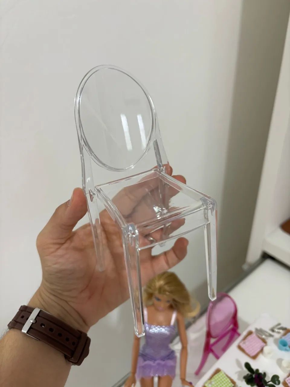 Mesa da Barbie + acessórios  - Foto 4