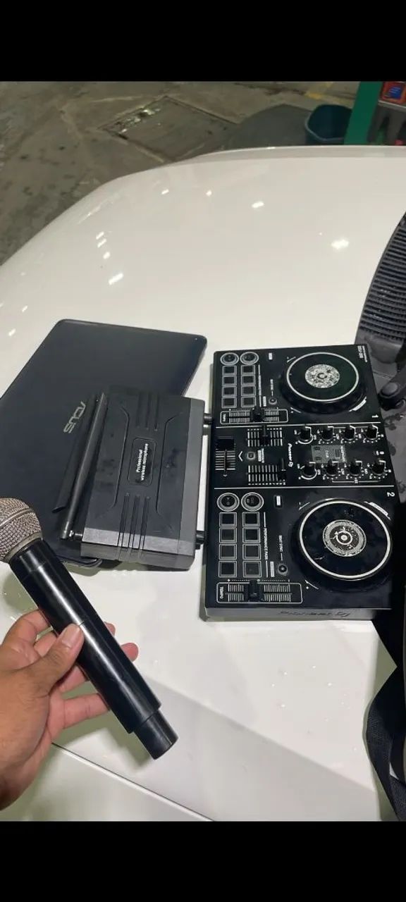 Sim top para DJ , Controladora profissional, Microfone Profissional , Notbook com Repe