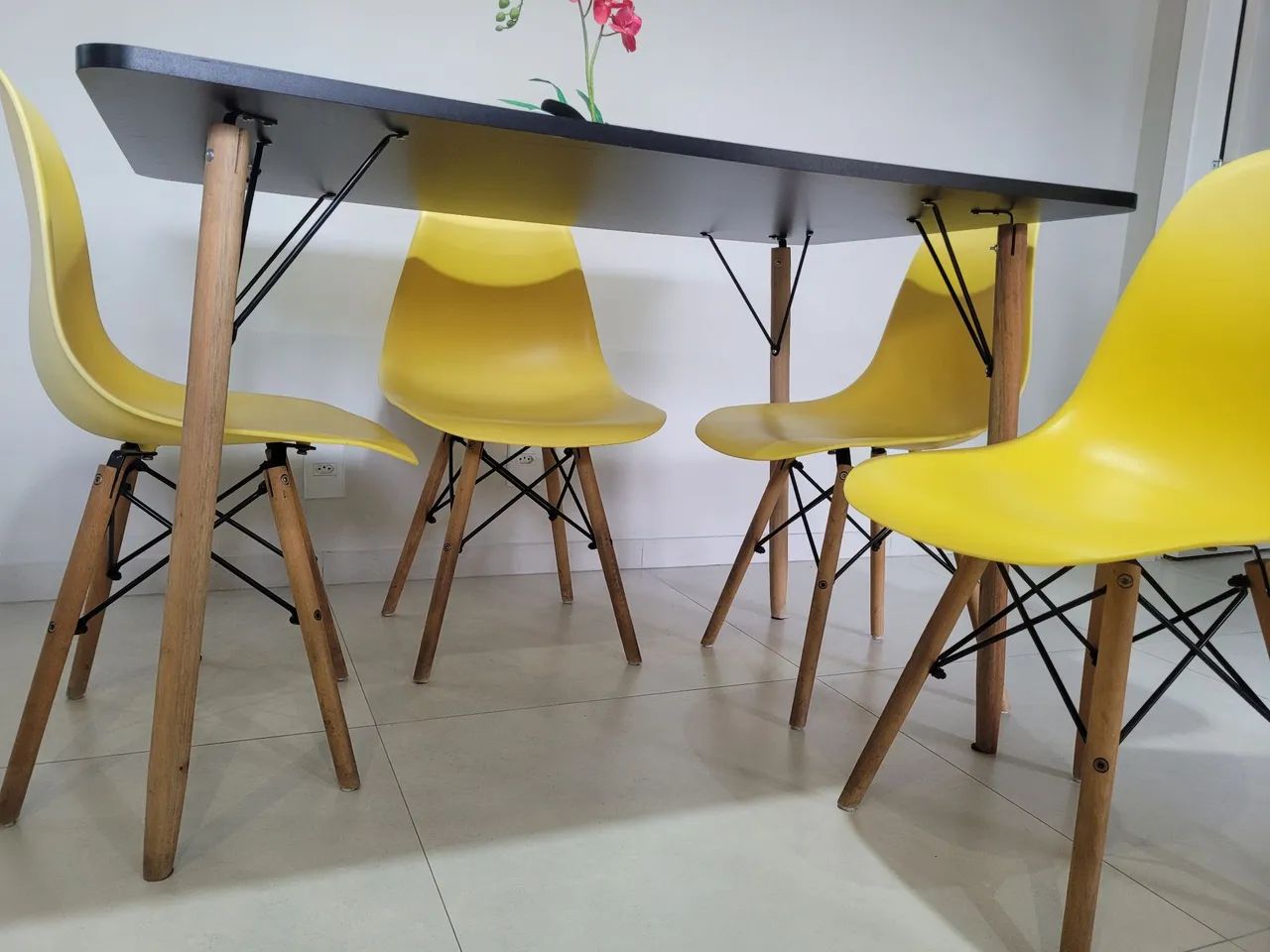 Mesa e cadeiras  - Foto 4