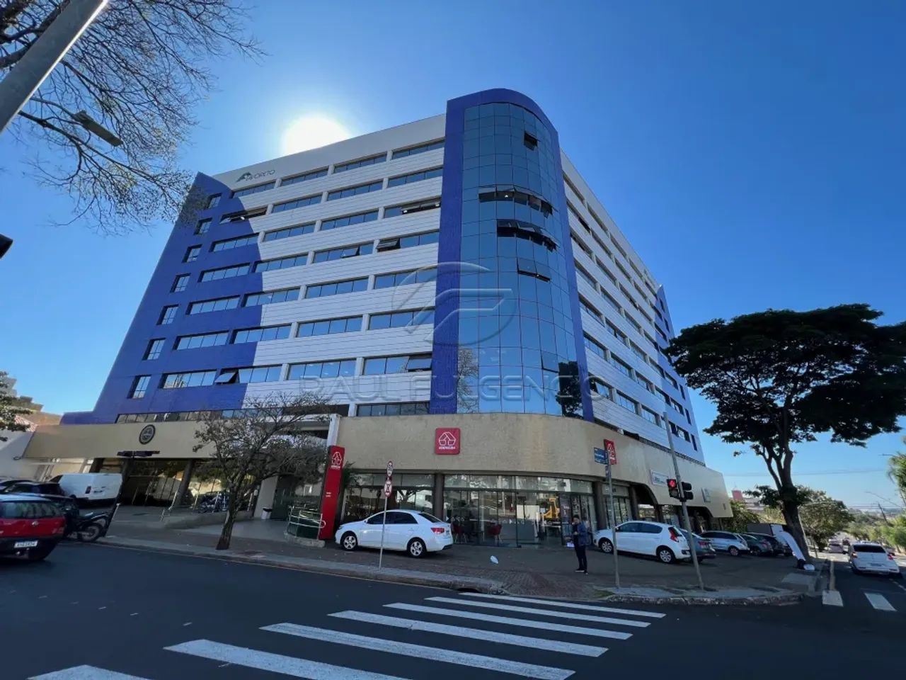 Sala para venda no Ed Duque Hall na Av Duque de Caxias com a Av Bandeirantes