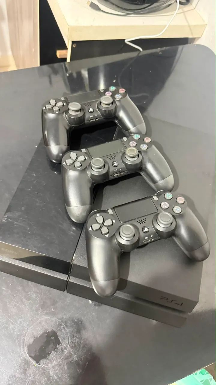 PS4 a venda 