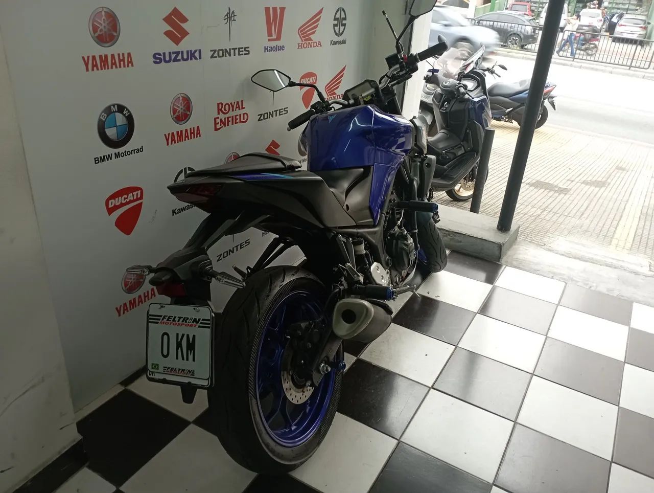YAMAHA MT03 - Foto 5