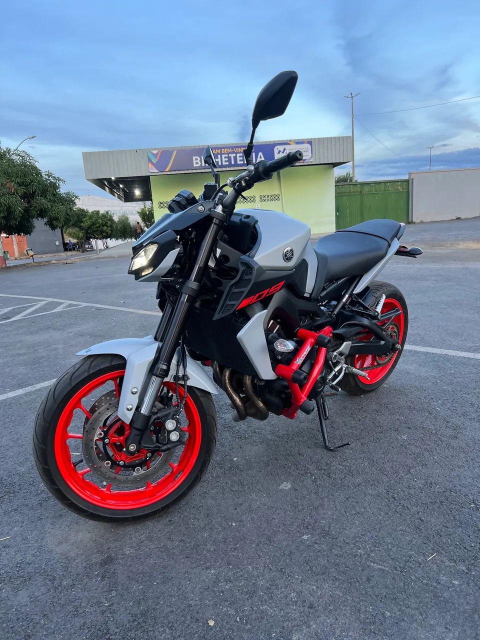 MT 09 extra  - Foto 4