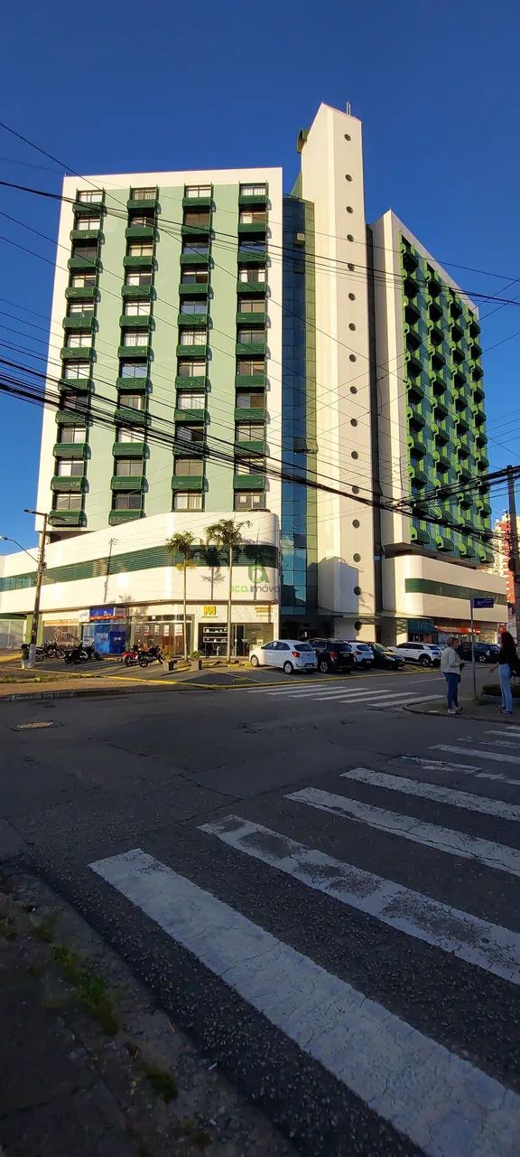 Sala comercial com garagem para venda em Campinas e kobrasol na área central de são José