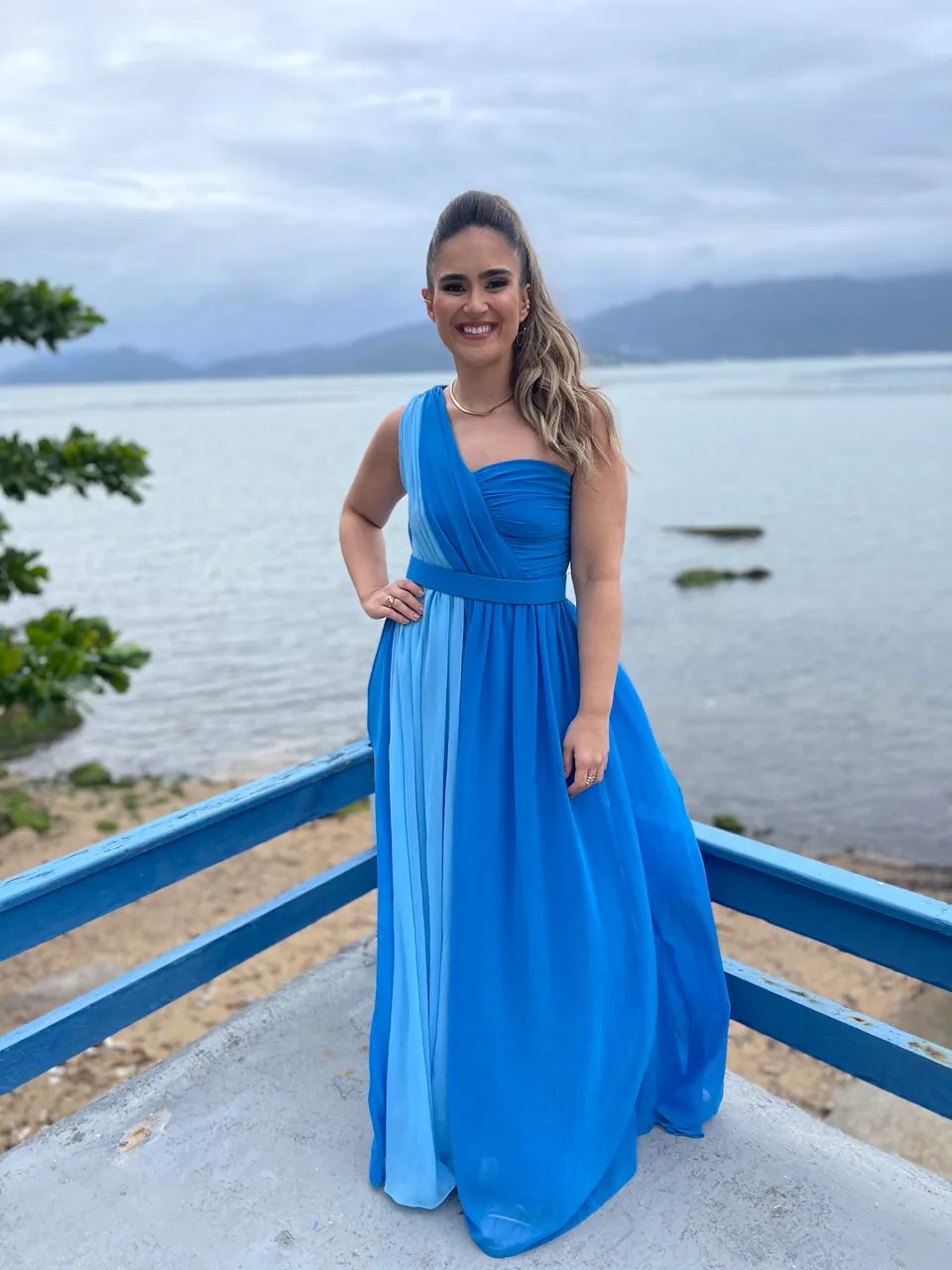 Vestido longo de festa 