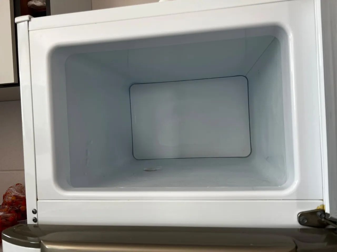 Geladeira Esmaltec 55L - Foto 4